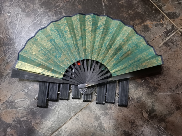 5寸15方黑扇骨配各种鎏金扇面,宜书写,全新