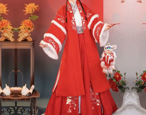 出一套茗月萱宋制加绒汉服，148拼多多买的...