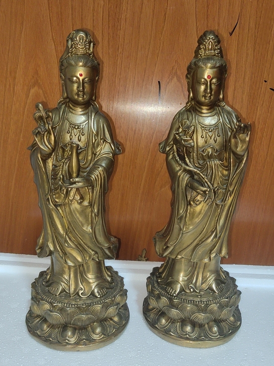 铜佛像,最后一图底部扩孔了,高28厘米,重...