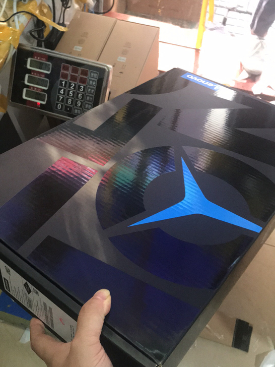 联想Lenovo Legion R9000...