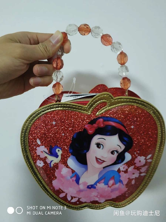 迪士尼包包特卖！ 红色白雪公主手提包，非常...