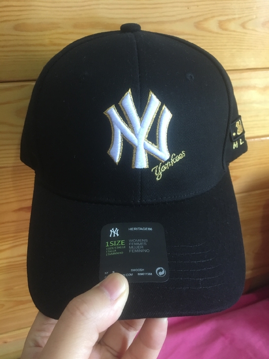 转让闲置MLB棒球帽(硬顶),鸭舌帽,男女...