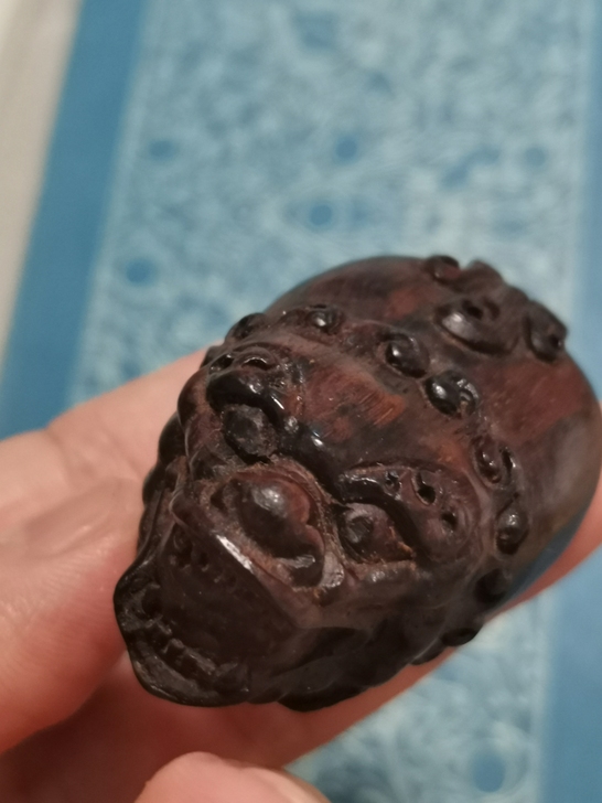 檀木双面貔貅把件