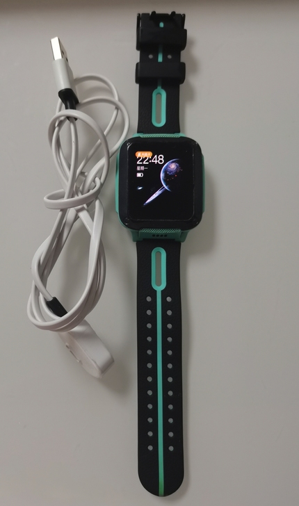 小天才电话手表Z3，功能正常，配件齐全，已...