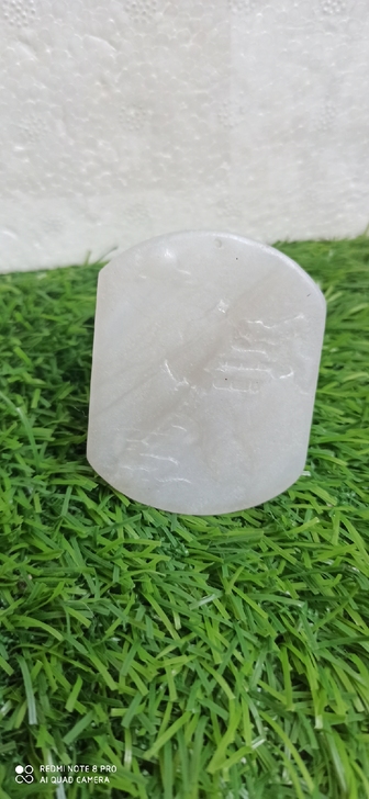 和田玉雕刻的山水画入手渠道：在古玩市场淘的，