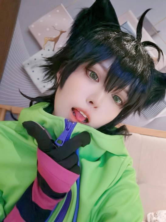 无限滑板 知念实也 miya 猫猫