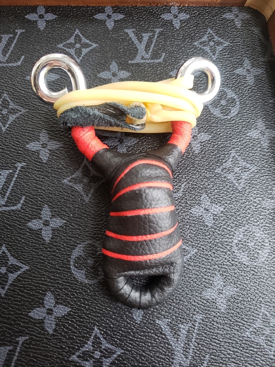 皮筋弹弓,纯钢,握感舒服,30一个