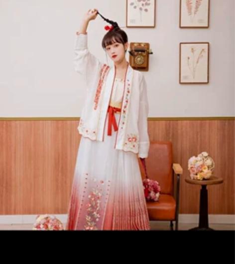 出七月夕家  红砂汉元素汉服两件套，全新无...