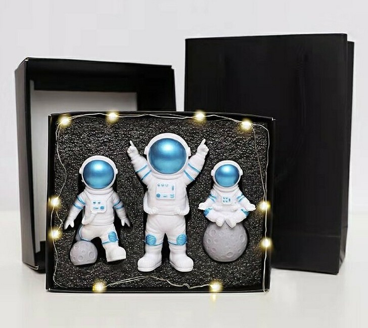 【3个9.5元包邮清仓】小宇航员摆件