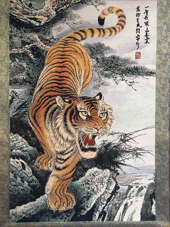 下山虎中堂刺绣画 织锦绣 机器绣  带画轴...