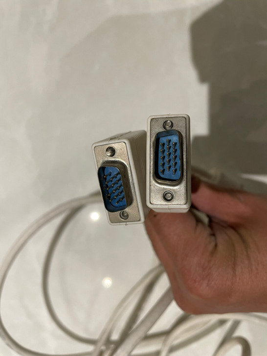 显示器数据线约4米