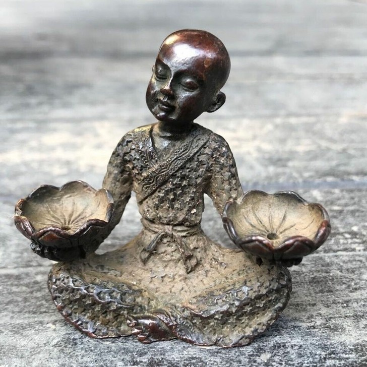 【现低价捡漏出售】搬家捡漏纯铜香炉招财进宝...