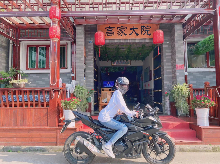 西安摩托车租赁 铃木GSX250 abs版...