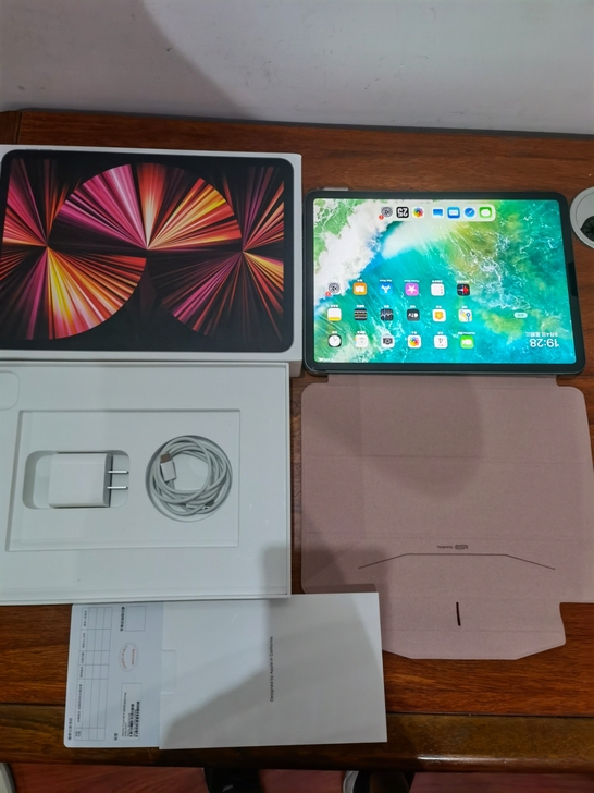 ipad    pro 256G 深空灰色...
