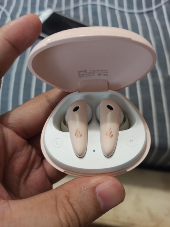 漫步者 FunBuds 粉色 9成新