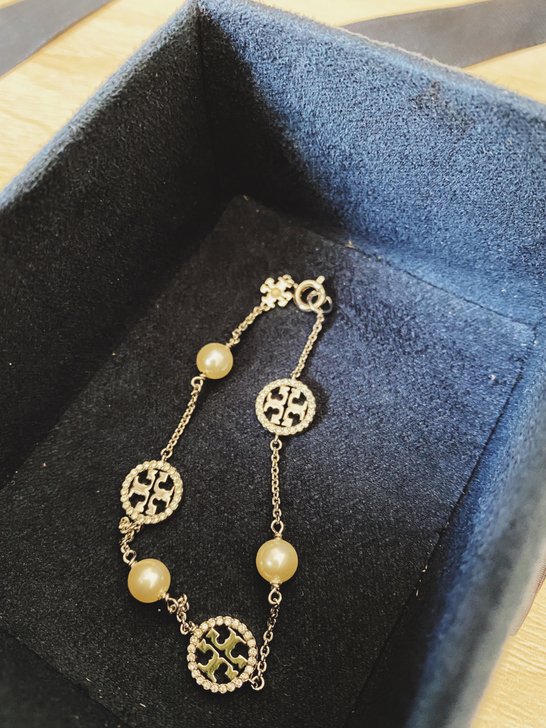 Tory Burch银色Logo手链