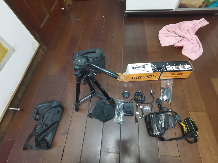 尼康d7000配18-200镜头,可拍月亮...