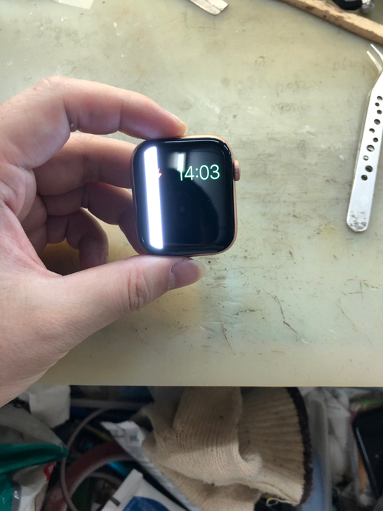 苹果手表屏幕iwatch se 44 瑕疵...