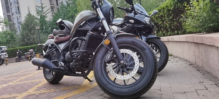 cm300/500猪头罩  车上拆下来不用...