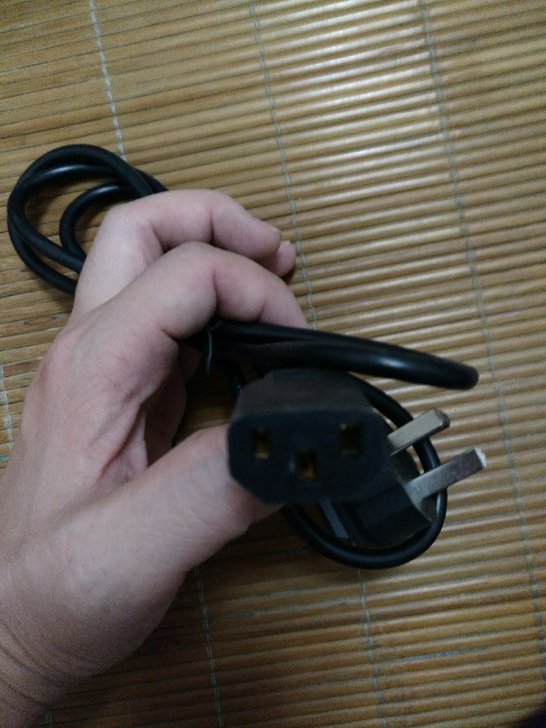 数据线电脑显示器各种数据线。电脑电源线8元...