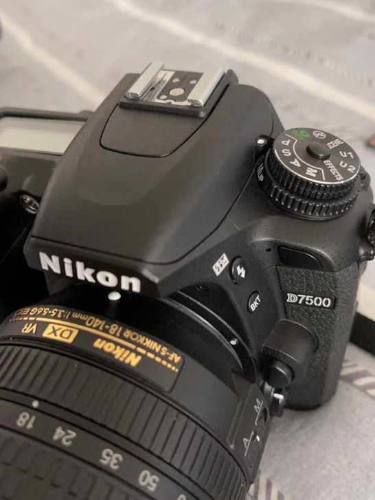 尼康相机D7500和18-140mm镜头套...