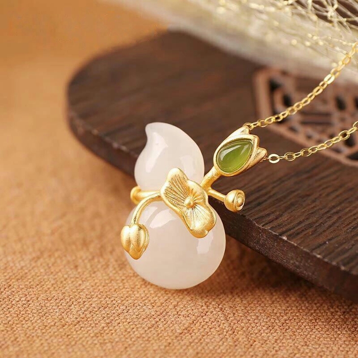 前任家里人给的,分手了。不想看见,低价处理。