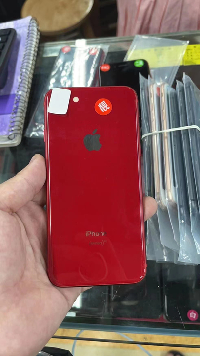 iphone8代 64G 靓机 中国红 全...
