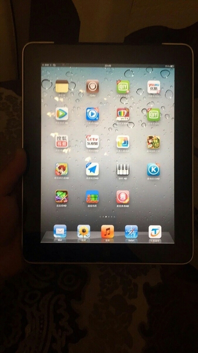 二手，二手苹果平板电脑2款iPad1234...