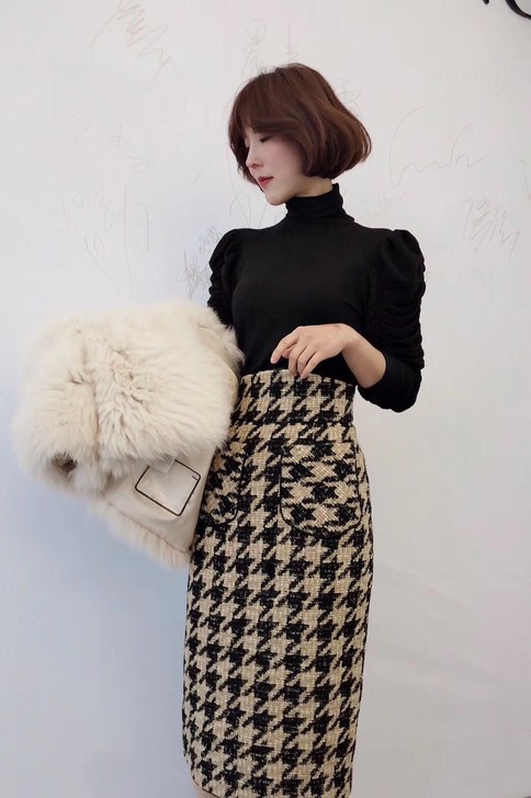 原创毛呢高腰格子半身裙秋冬女冬天配毛衣包臀...