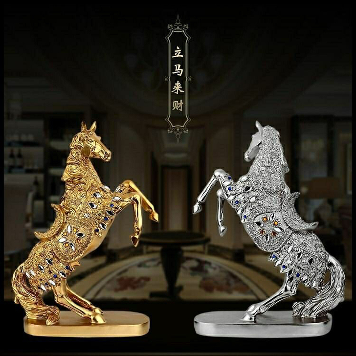 创意客厅酒柜装饰品摆件工艺品招财马家居简约...