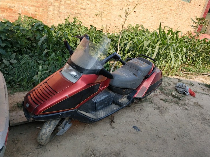 出售本田CN250大船摩托车整车拆件,