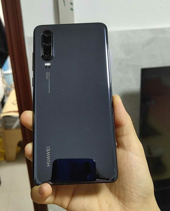 HUAWEI华为二手P30 8+128 功...
