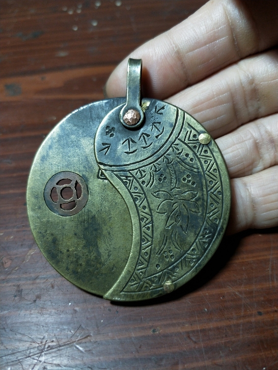八卦形铜鱼刀  满工艺雕花##amp；nb...