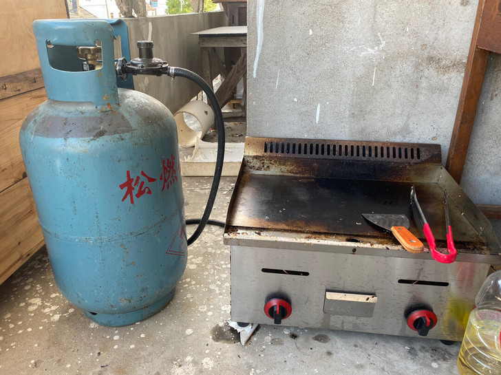 烤冷面手抓饼都可以 煤气的