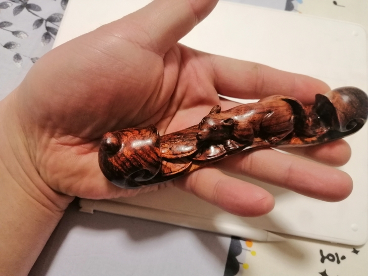 本命年手把件~海南黄花梨~鼠你有钱，鼠你如...