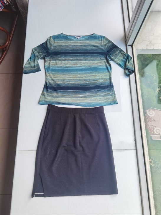 优雅针织衫黑色a字裙套装 170/105