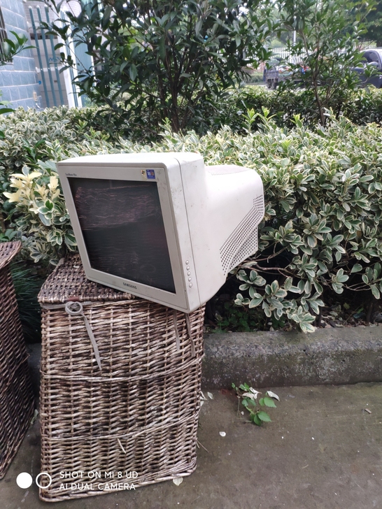 老古董电脑显示器 老式电脑大屁股屏幕  三...