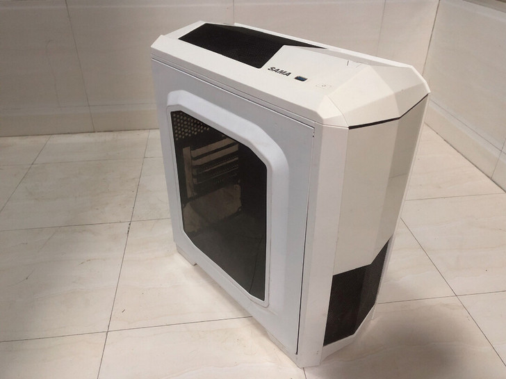 个人一手游戏办公主机。LOL、CF、DNF...