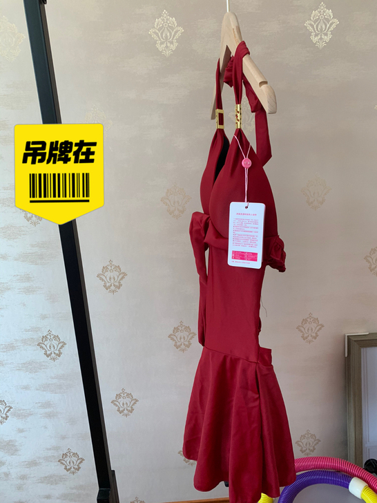 泳衣 泳衣全新 可以从100斤穿到120都...