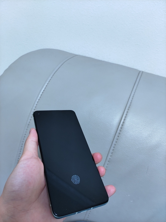 出一部六月份购买激活的一加9R青宇顶配。