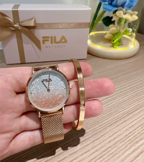 全新FILA斐乐手表防水轻奢满天星腕表礼盒...
