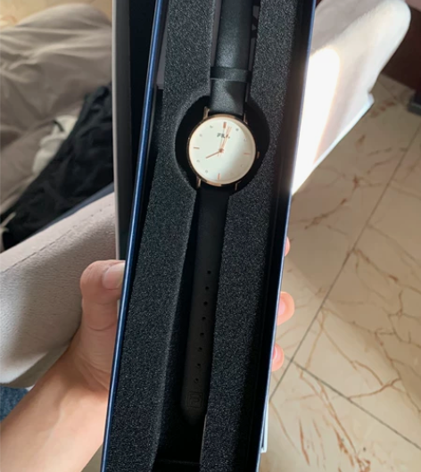 斐乐女士手表，官网购入 几乎全新，就戴过一...