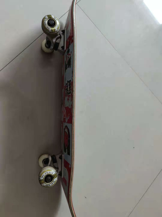 DBH专业滑板沸点四轮组装滑板初学者男女生...