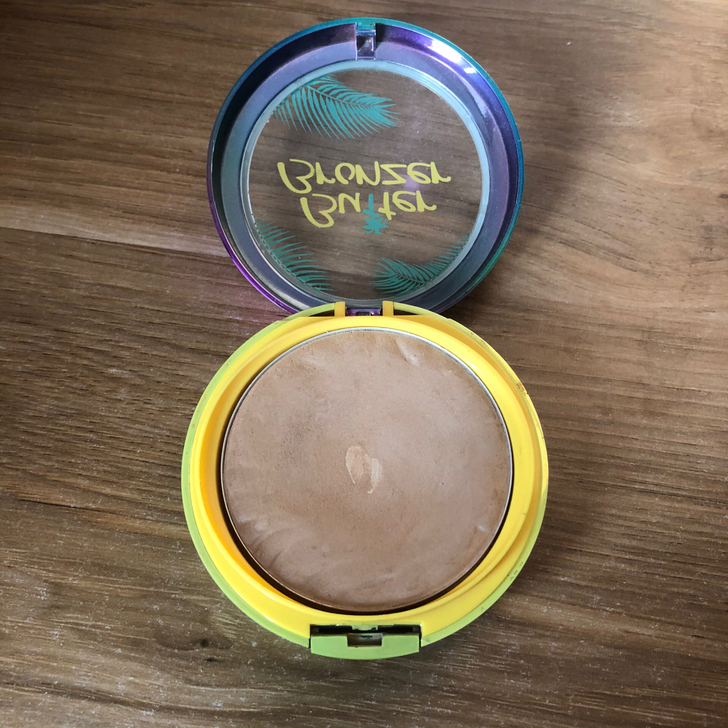 黄油修容 正品包邮 余量如图 挥泪卖