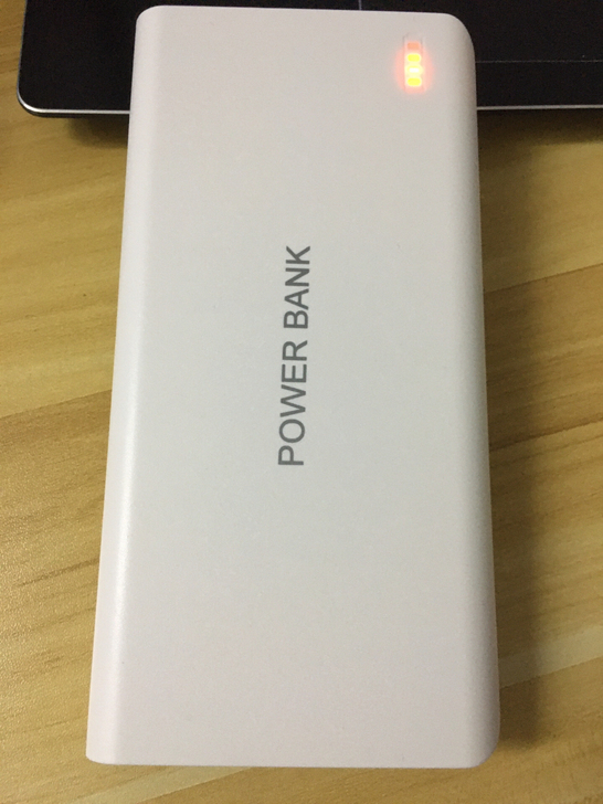 全新正品充电宝20000毫安 大容量  双...
