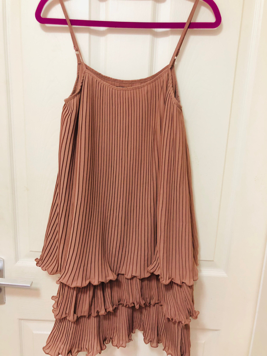 Asos吊带背心连衣裙裸色粉色M码蛋糕裙