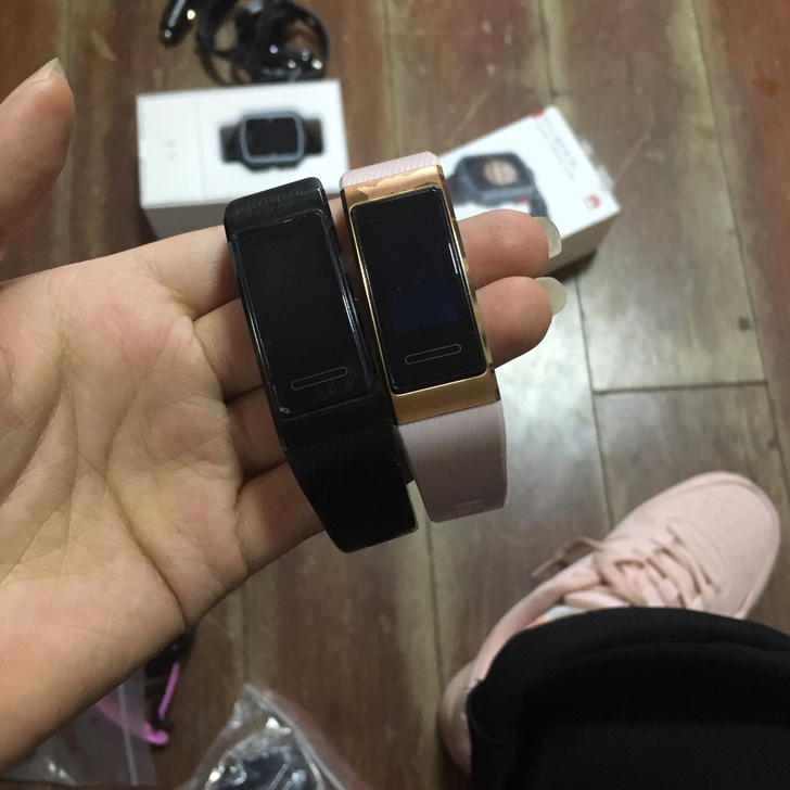 华为手环4pro。尸体。尸体