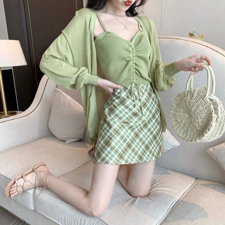 全新 L码 两件套小吊带+开衫夏季薄款牛油...