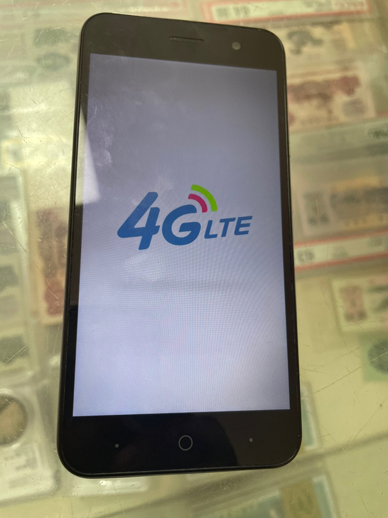 中兴ba520一台，功能正常75包邮，原机...