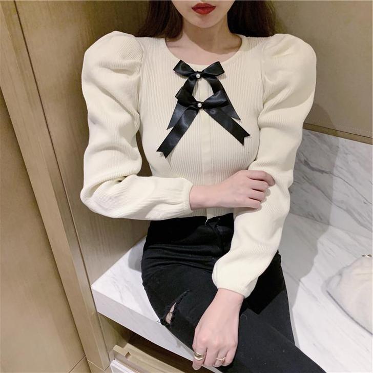 秋冬2020年新款法式减龄显瘦圆领泡泡袖蝴...